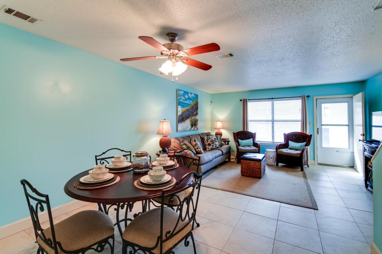 Destin Townhome With Balcony - Walk To The Beach! Exteriör bild